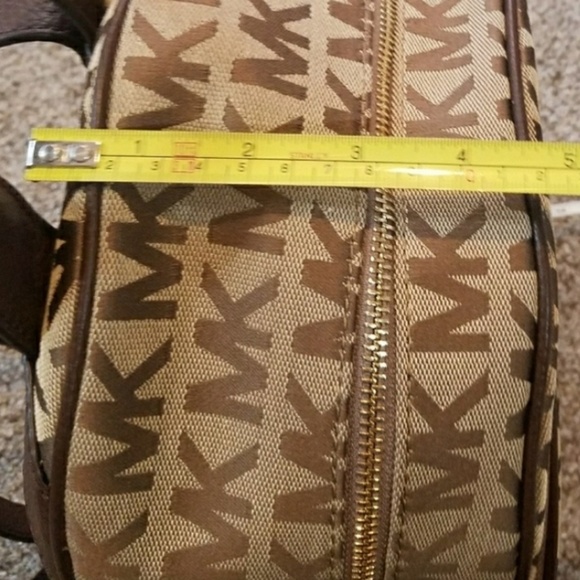 Michael Kors Large Abbey Backpack - Picture 5 of 8